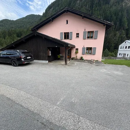 Apartment Chasa Janett *